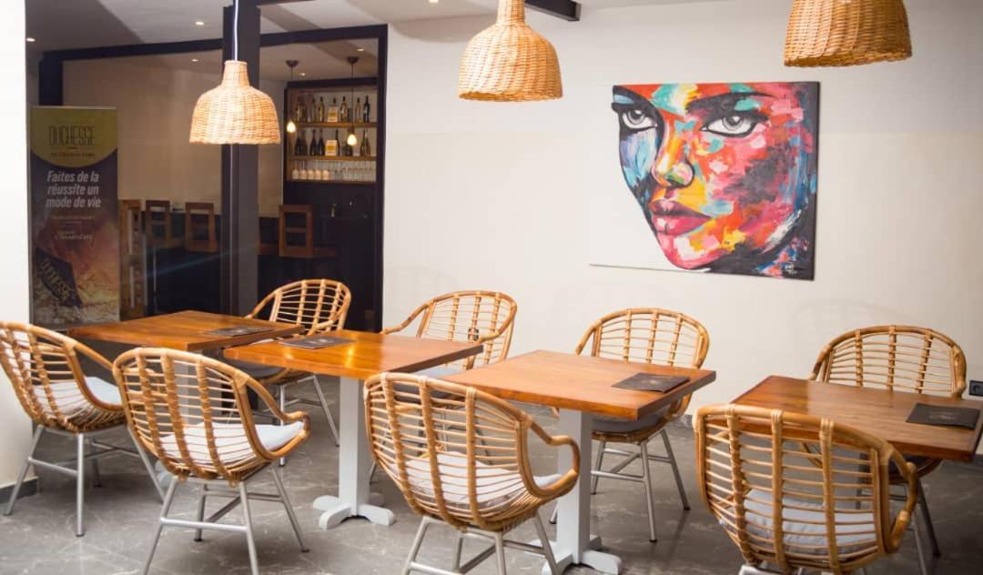 Elogia Hotel Lome Ngoại thất bức ảnh
